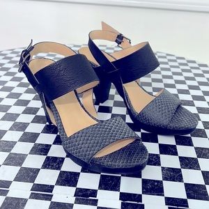 CL By Laundry Sandal heel snake two tone